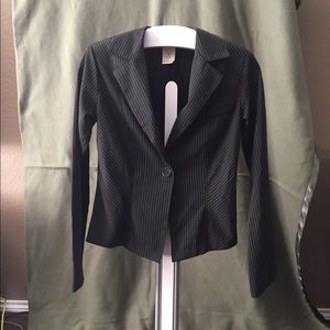 Wrapper black pinstripe blazer. Size 5